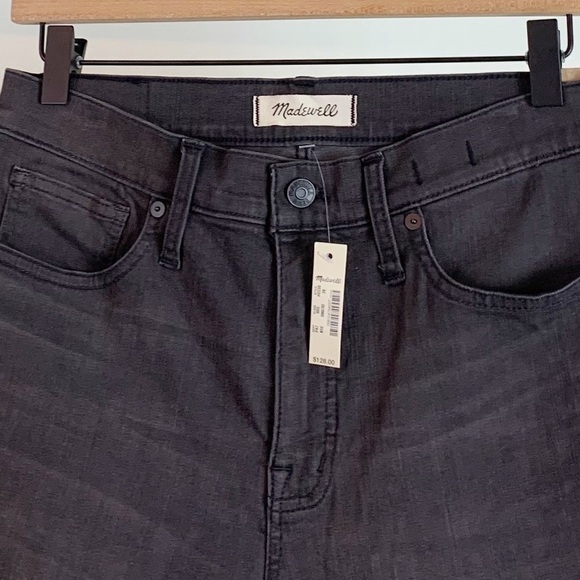 NWT Madewell 9” Mid Rise Ripped Distressed Skinny Jeans In Black Sea - Picture 5 of 7